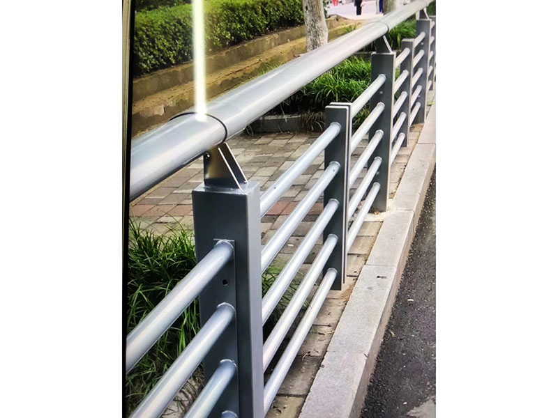 橋梁護(hù)欄