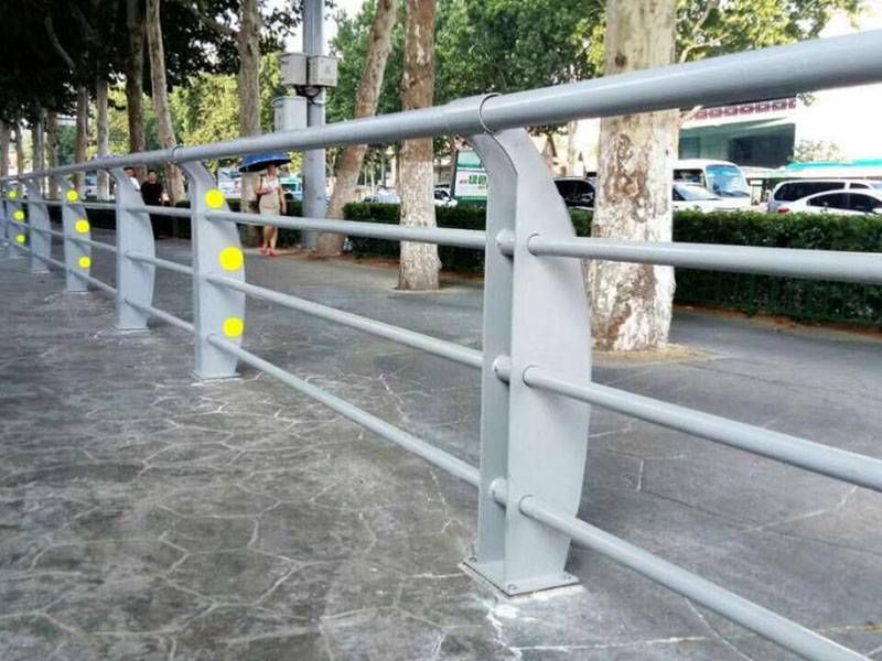 橋梁護欄