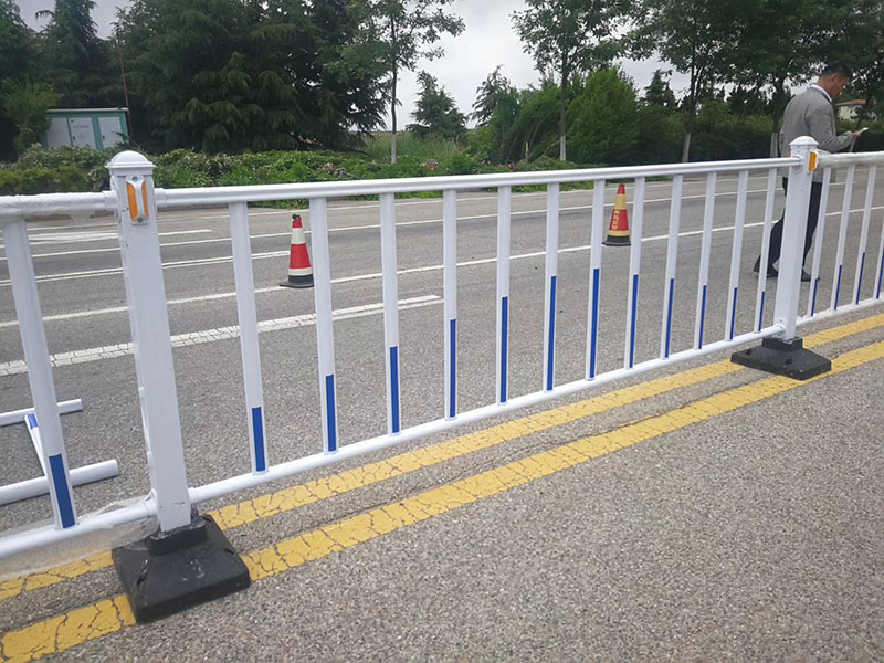 道路護欄