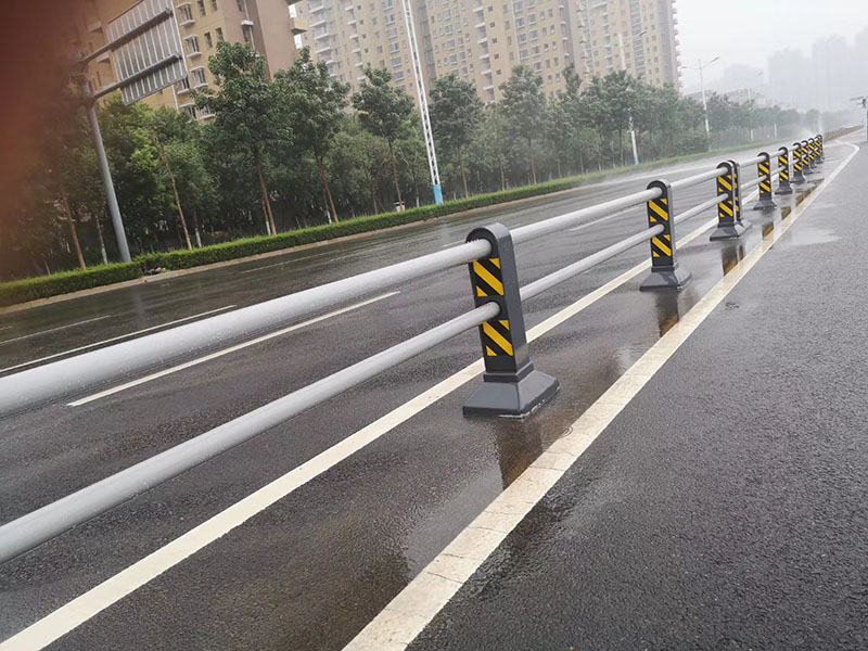 道路護(hù)欄
